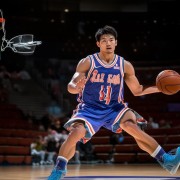 勇士大交易解析：湖人困境与NBA新赛季展望